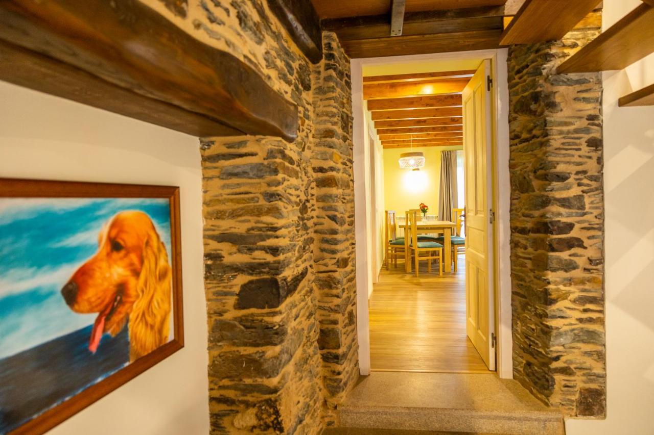 Apartamentos Casona Del Campo Navia Luaran gambar
