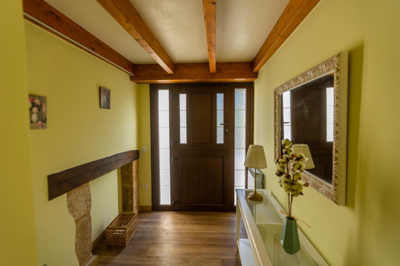 Apartamentos Casona Del Campo Navia Luaran gambar
