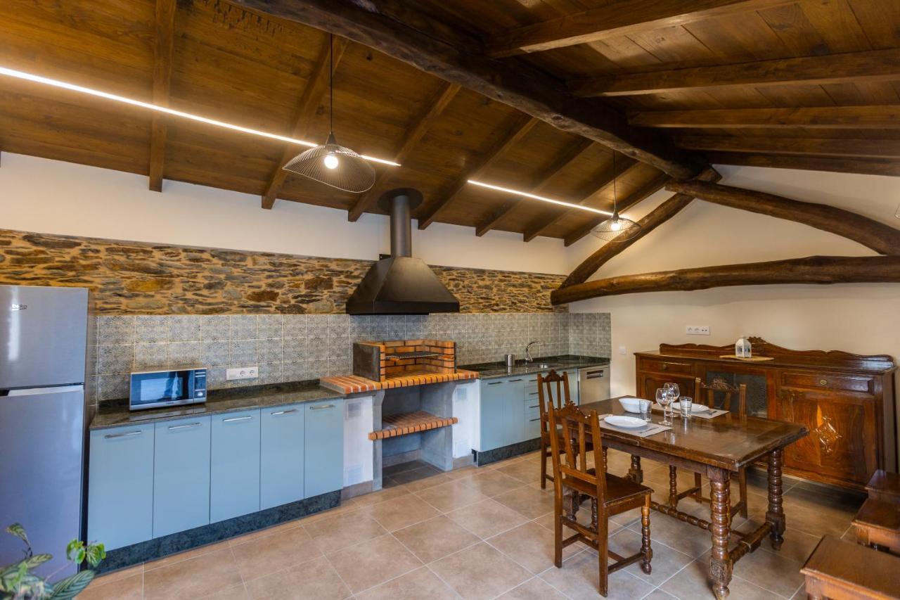 Apartamentos Casona Del Campo Navia Luaran gambar