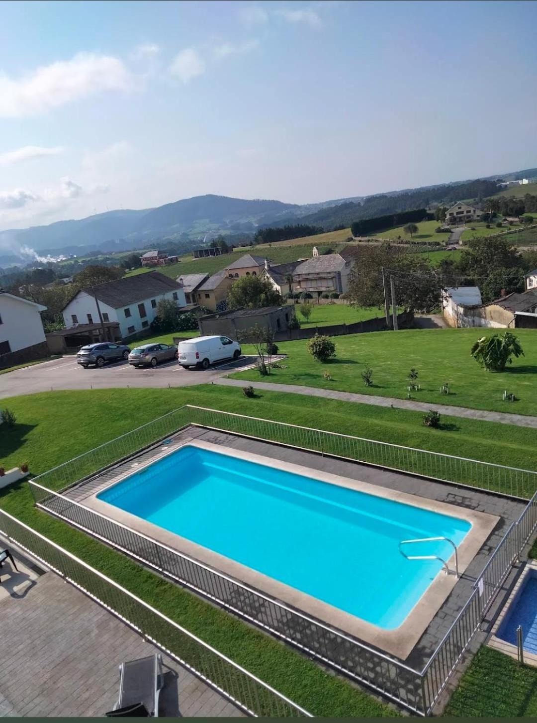 Apartamentos Casona Del Campo Navia Luaran gambar